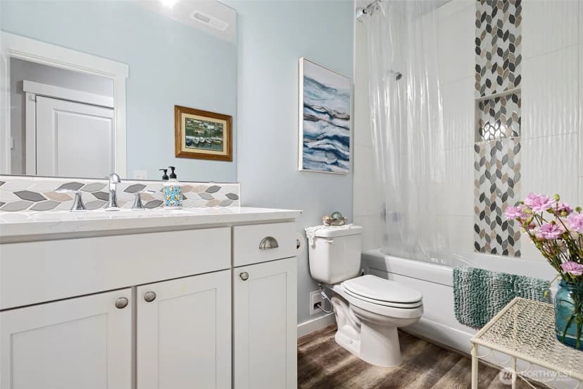 Property photo for 1720 River Walk Lane, Burlington photo 10