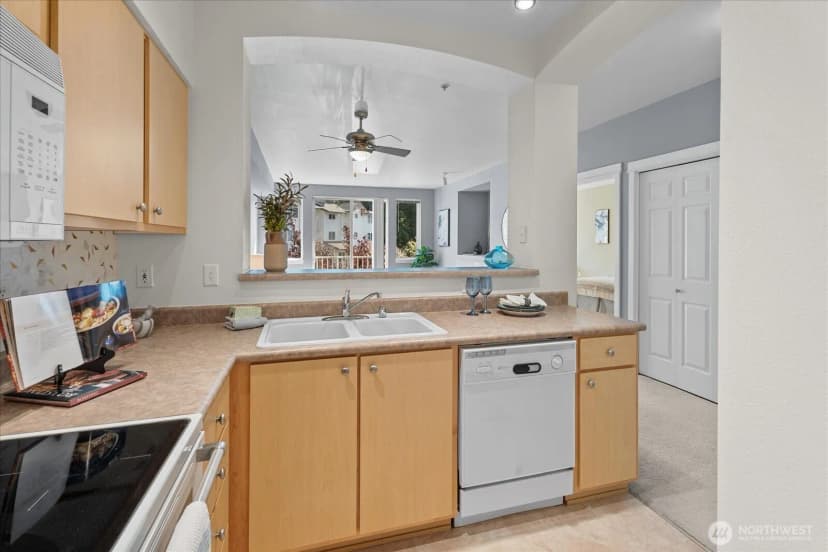 Property photo for 13301 Se 79th Place #c311, Newcastle photo 15