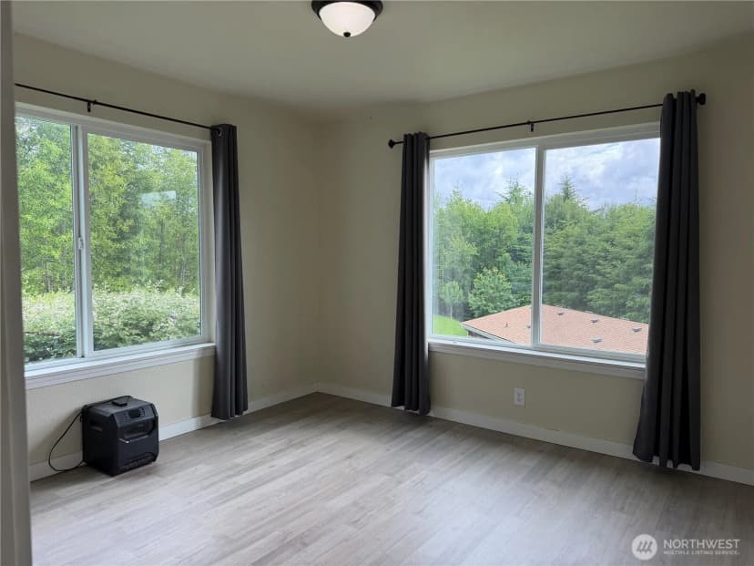 Property photo for 28 N Jacobson Road, Cathlamet photo 26