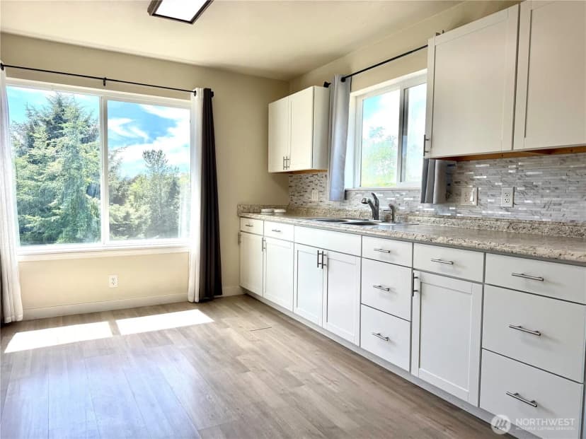 Property photo for 28 N Jacobson Road, Cathlamet photo 22