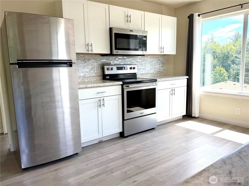 Property photo for 28 N Jacobson Road, Cathlamet photo 24