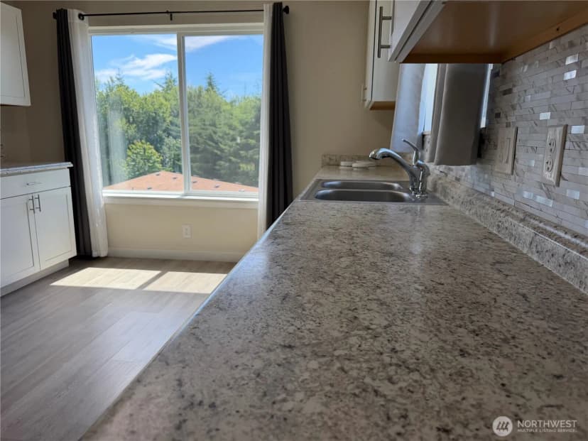 Property photo for 28 N Jacobson Road, Cathlamet photo 23