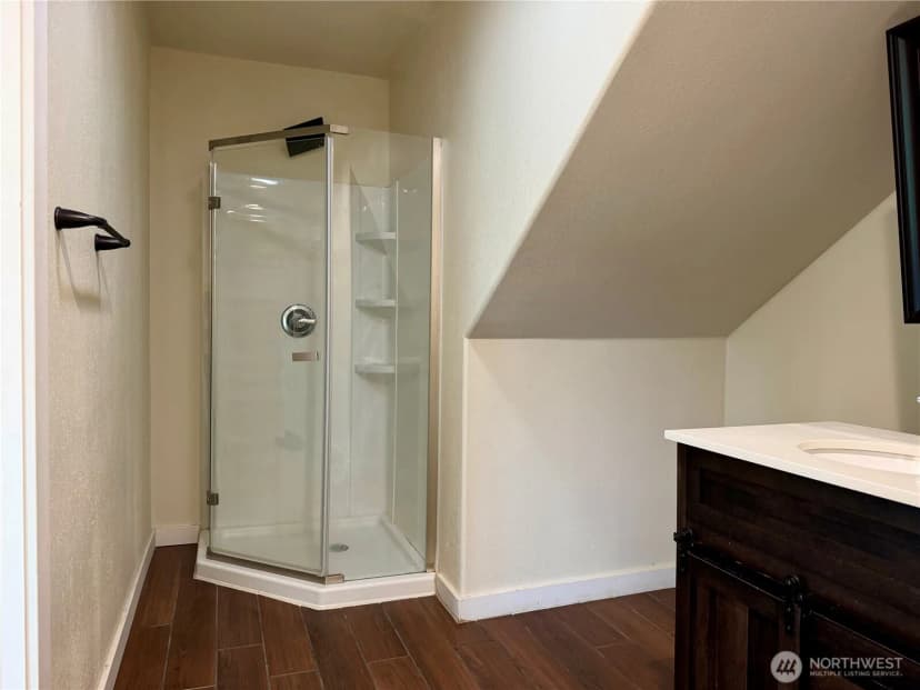 Property photo for 28 N Jacobson Road, Cathlamet photo 27