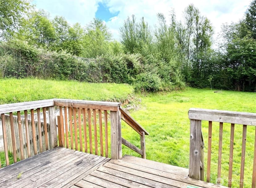 Property photo for 28 N Jacobson Road, Cathlamet photo 13