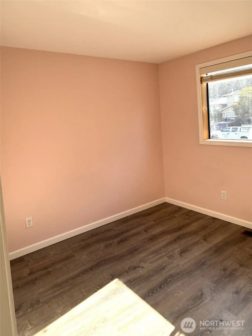 Property photo for 18604 131st Avenue Se, Renton photo 11