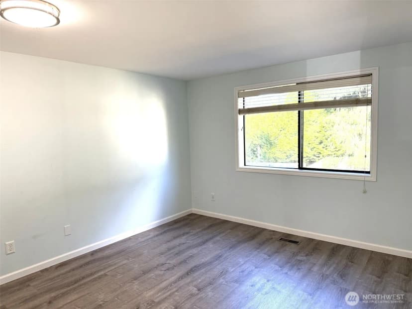 Property photo for 18604 131st Avenue Se, Renton photo 10