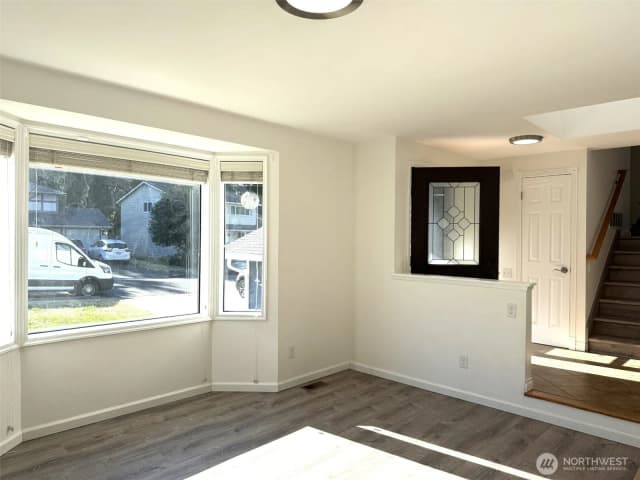 Property photo for 18604 131st Avenue Se, Renton photo 5
