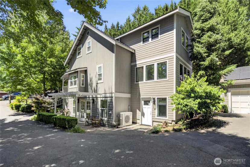 Property photo for 420 222nd Avenue Ne, Sammamish photo 38