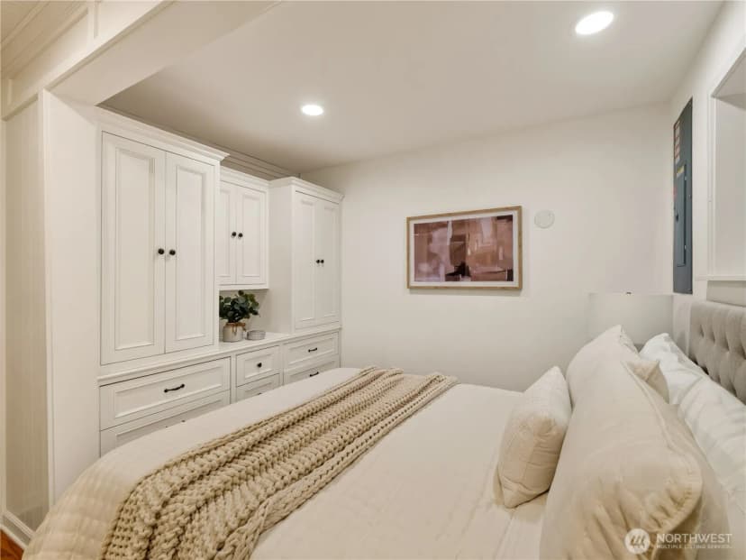 Property photo for 420 222nd Avenue Ne, Sammamish photo 16