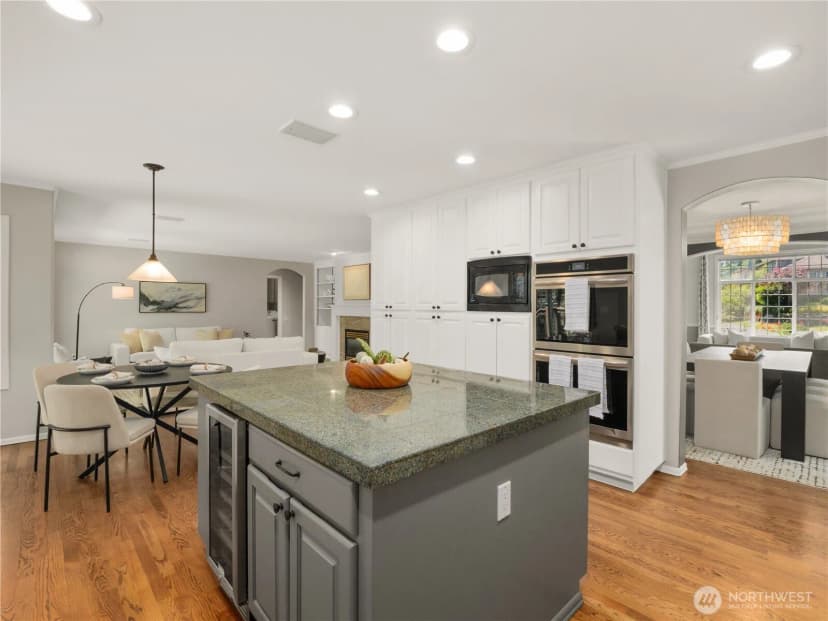 Property photo for 23420 Se 28th Court, Sammamish photo 14