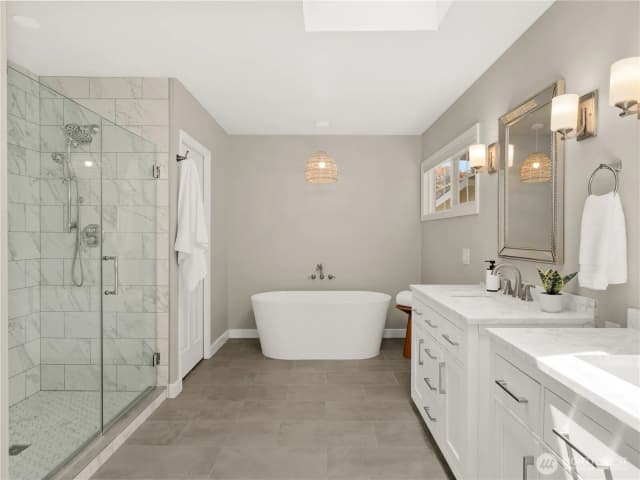 Property photo for 23420 Se 28th Court, Sammamish photo 5
