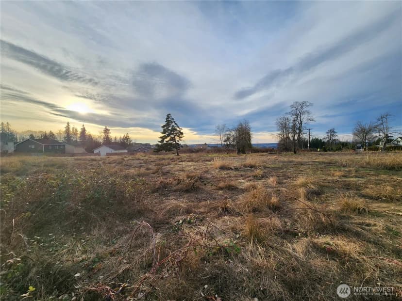 Property photo for 8420 83rd Avenue Ne, Marysville photo 13