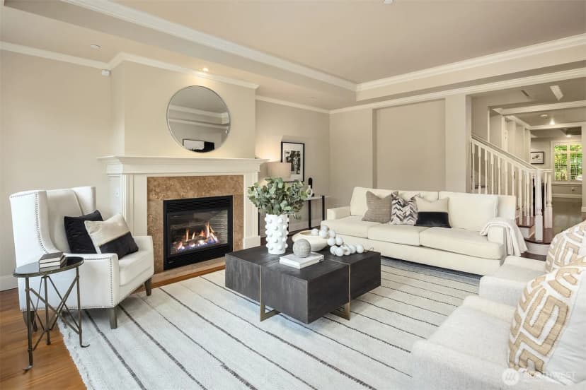 Property photo for 725 Harvard Avenue E, Seattle photo 6