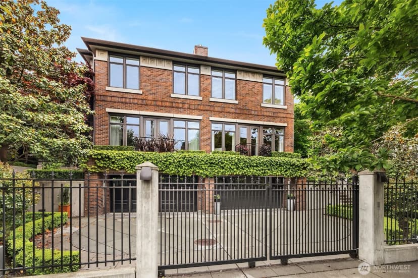 Property photo for 725 Harvard Avenue E, Seattle