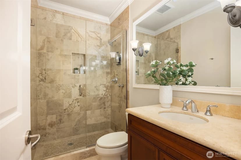 Property photo for 725 Harvard Avenue E, Seattle photo 26