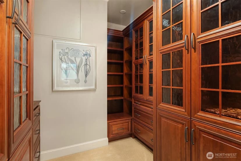 Property photo for 725 Harvard Avenue E, Seattle photo 24