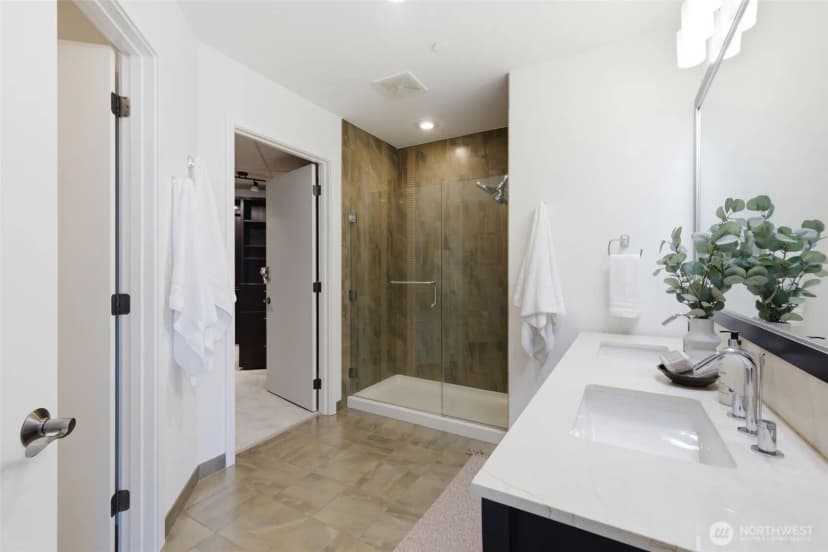 Property photo for 2033 2nd Avenue #2104, Seattle photo 15