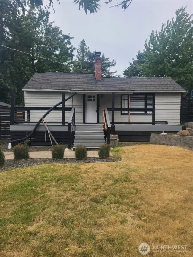 Property photo for 11335 Sunnyside Avenue N, Seattle