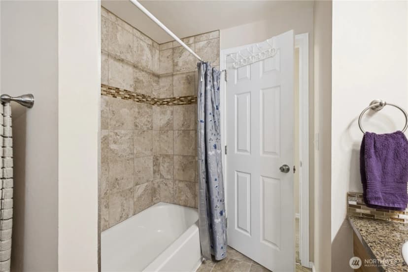 Property photo for 5713 187th Avenue E, Lake Tapps photo 16
