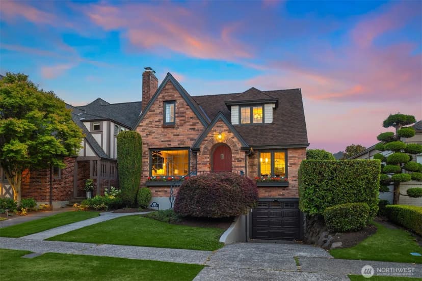 Property photo for 4319 Ne 44th Street, Seattle