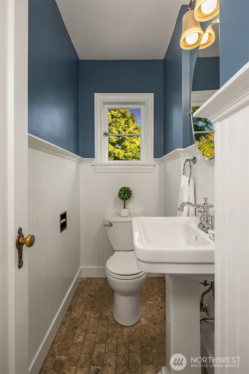 Property photo for 4319 Ne 44th Street, Seattle photo 17