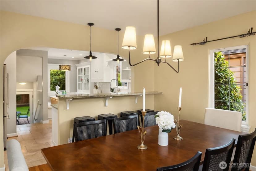 Property photo for 4319 Ne 44th Street, Seattle photo 6