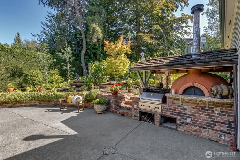 Property photo for 2109 38th Avenue E, Seattle photo 30
