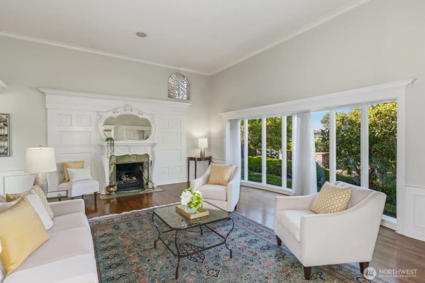 Property photo for 2109 38th Avenue E, Seattle photo 6