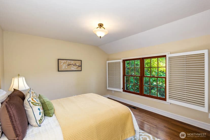 Property photo for 2109 38th Avenue E, Seattle photo 26
