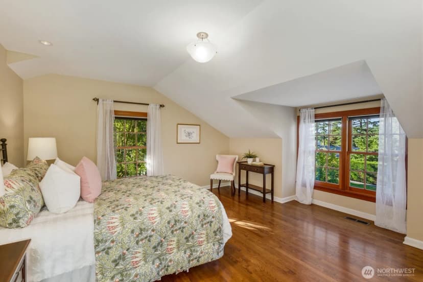Property photo for 2109 38th Avenue E, Seattle photo 23