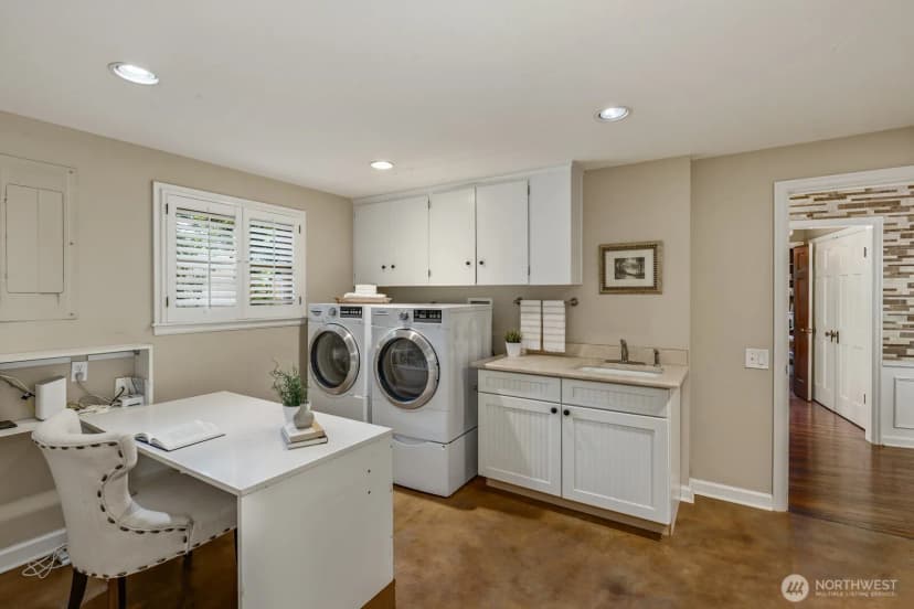 Property photo for 2109 38th Avenue E, Seattle photo 16