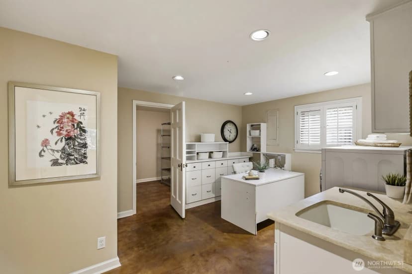 Property photo for 2109 38th Avenue E, Seattle photo 17