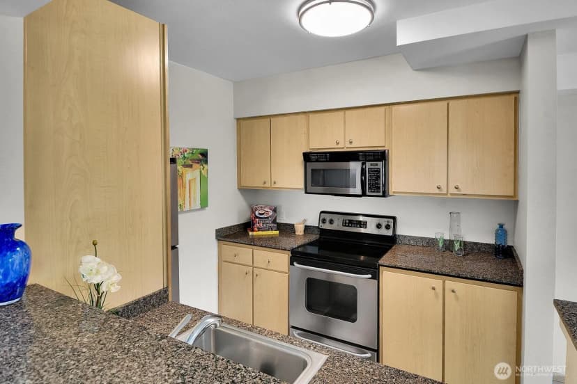 Property photo for 425 23rd Avenue S #a006, Seattle photo 10
