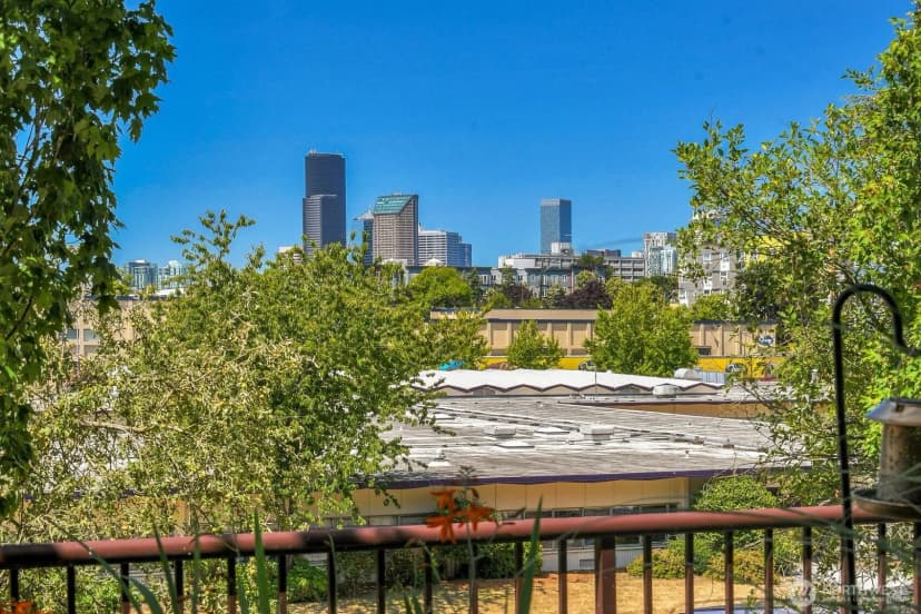 Property photo for 425 23rd Avenue S #a006, Seattle photo 13