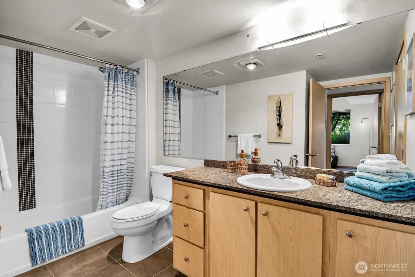 Property photo for 425 23rd Avenue S #a006, Seattle photo 15