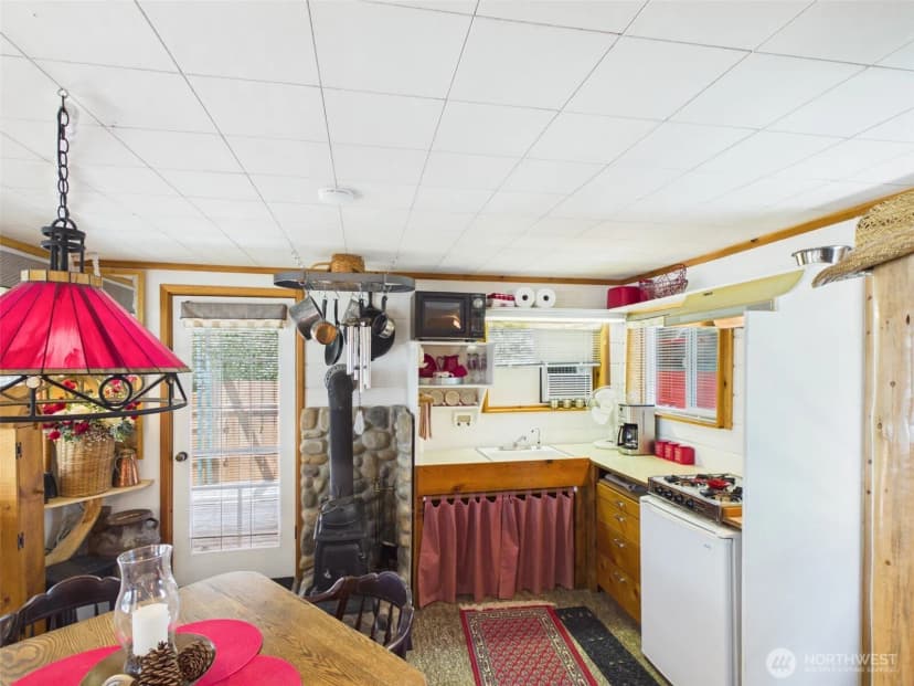 Property photo for 10 Wayland Cove Road, Republic photo 23