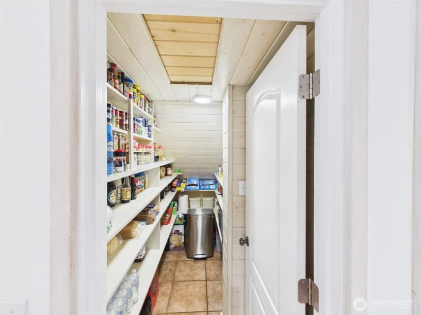 Property photo for 10 Wayland Cove Road, Republic photo 14