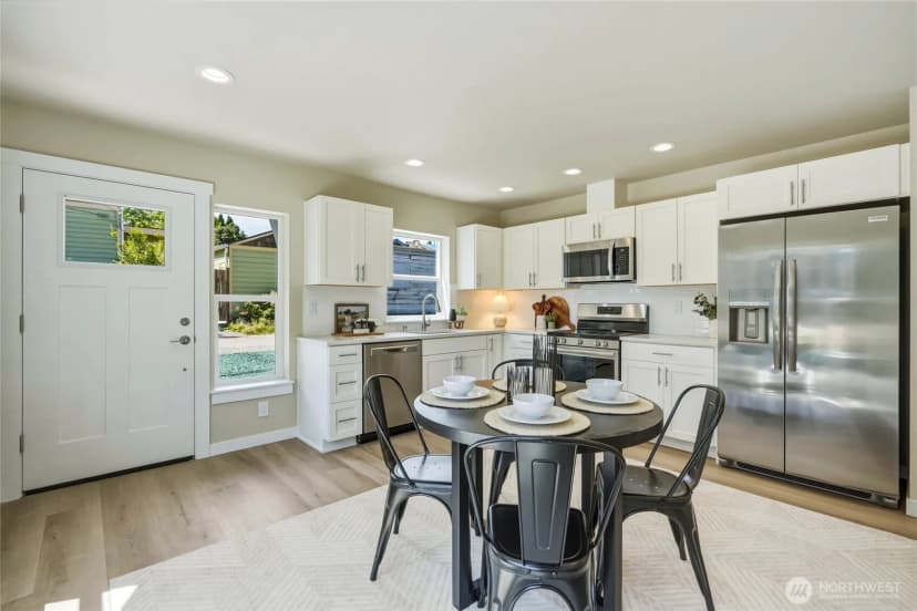 Property photo for 1711 12th Street #b, Everett photo 6