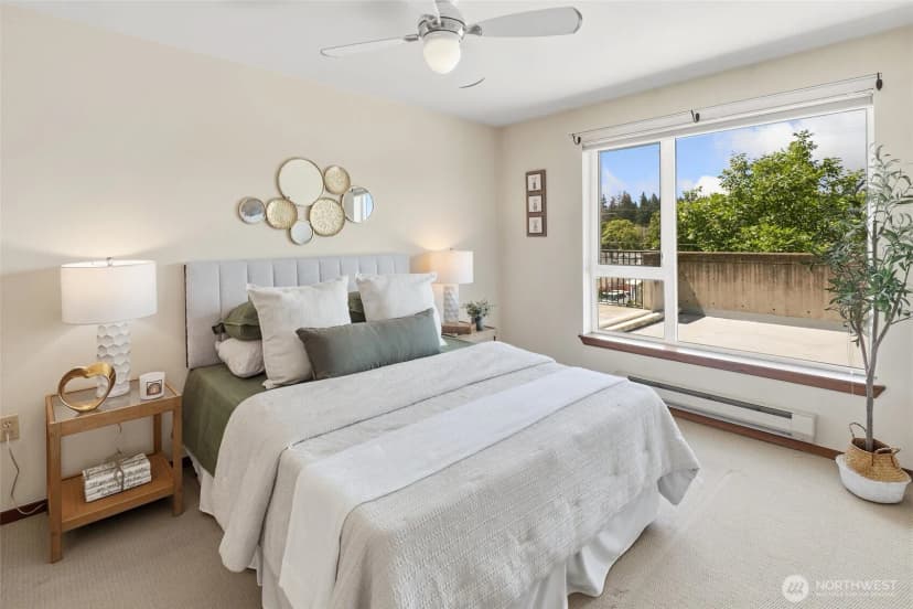 Property photo for 12334 31st Avenue Ne #202, Seattle photo 15
