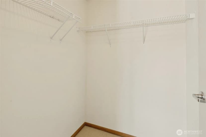 Property photo for 12334 31st Avenue Ne #202, Seattle photo 20