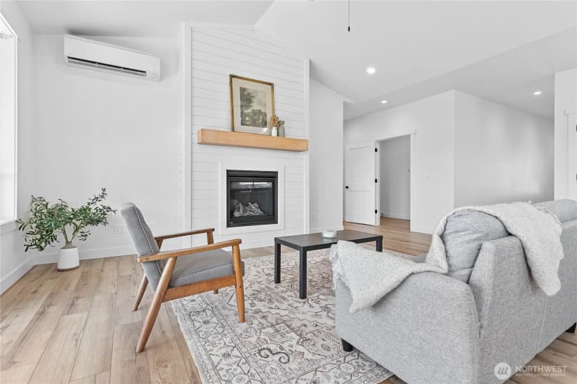 Property photo for 317 W 3rd Street, Everson photo 19