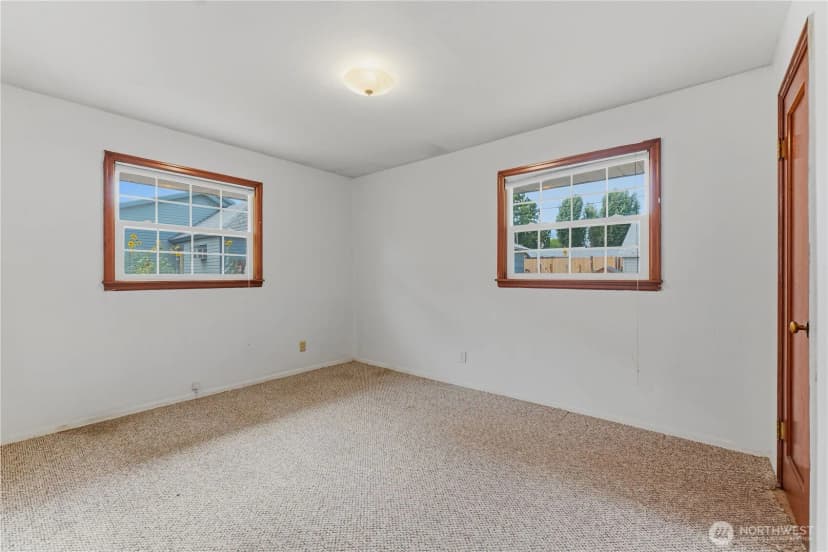 Property photo for 1325 9th Street, Wenatchee photo 15