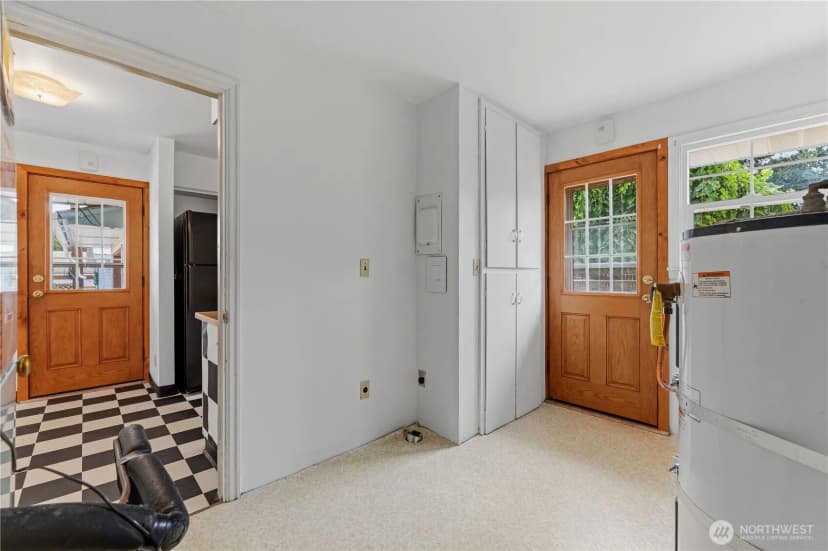 Property photo for 1325 9th Street, Wenatchee photo 13