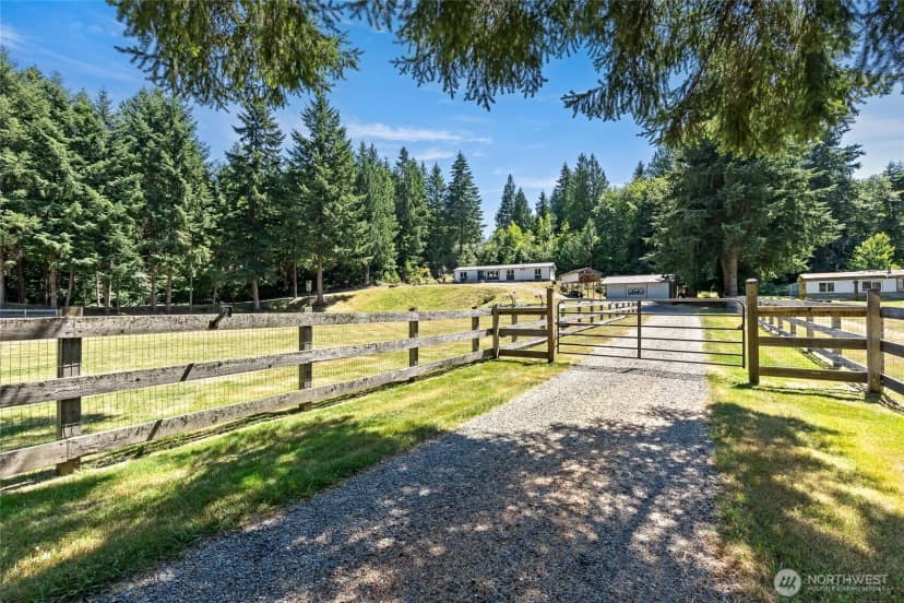 Property photo for 15722 Ap Tubbs Road E, Buckley photo 11