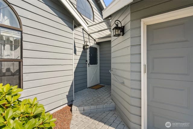 Property photo for 7612 Colony Court Ne, Bremerton photo 4