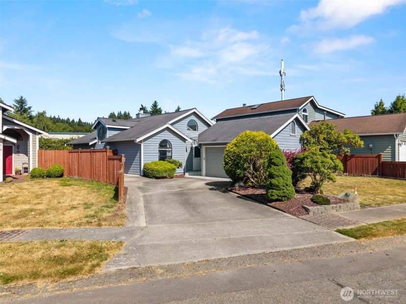 Property photo for 7612 Colony Court Ne, Bremerton