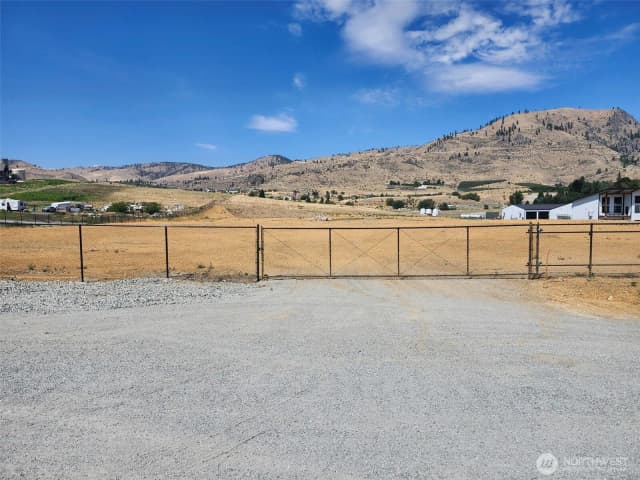 Property photo for 93 E Shop Avenue, Chelan photo 4