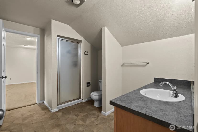 Property photo for 9824 Onyx Drive Sw, Lakewood photo 33