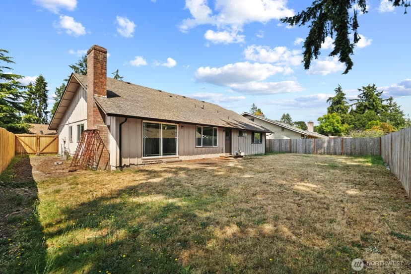 Property photo for 9824 Onyx Drive Sw, Lakewood photo 34