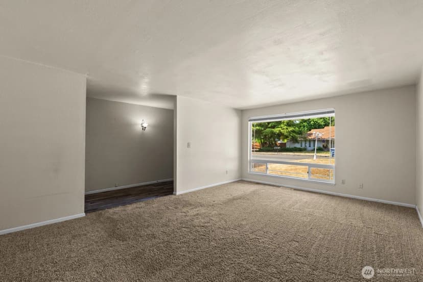 Property photo for 9824 Onyx Drive Sw, Lakewood photo 5